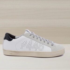 P448 Sneakers